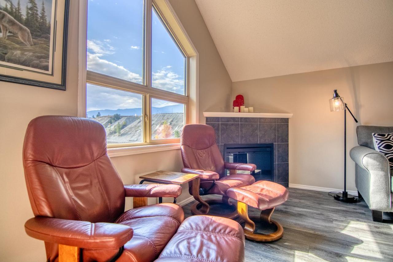 Mountain Getaway Condo - 5 Min Walk To The Beach! Invermere Buitenkant foto