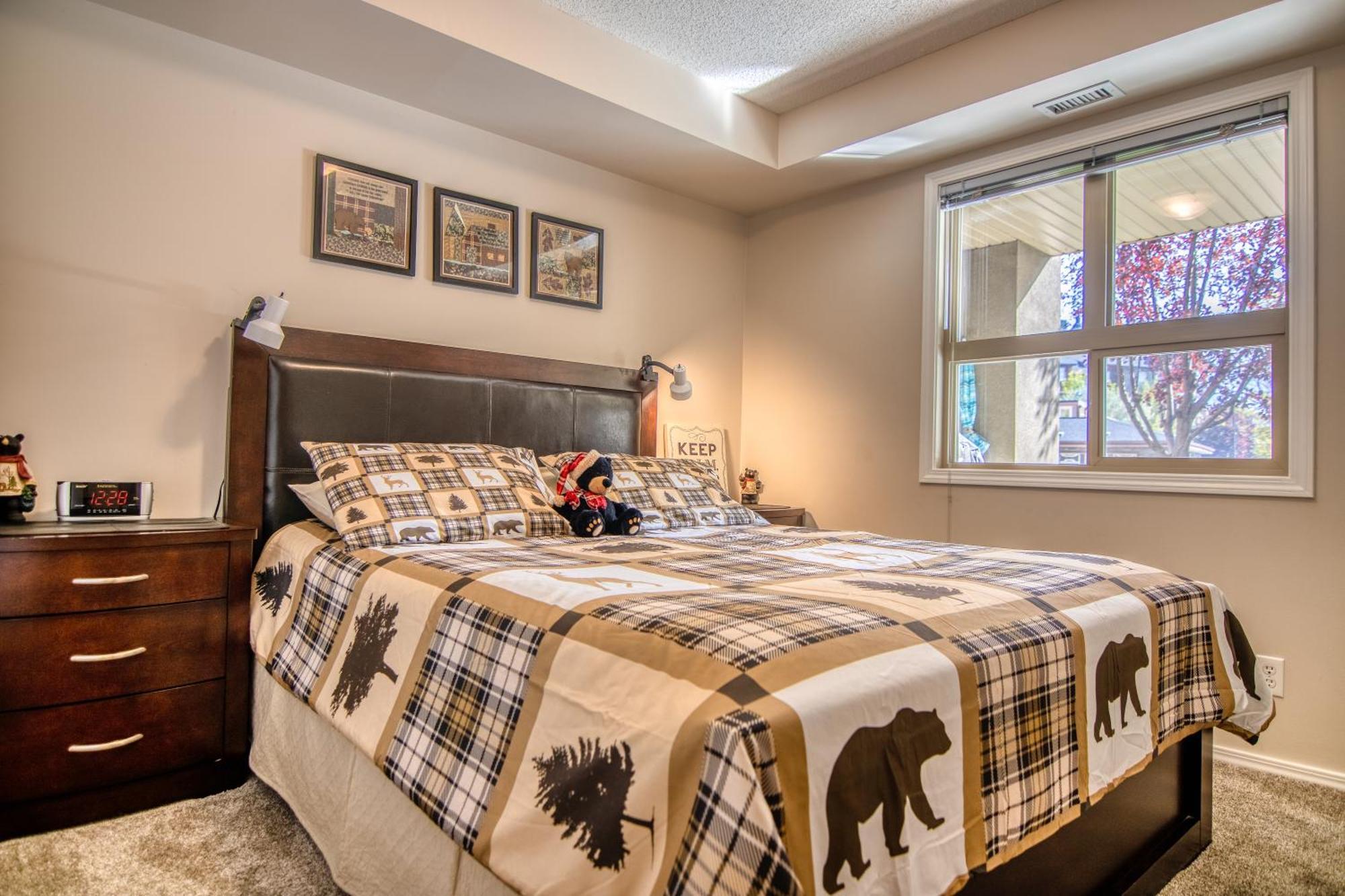 Mountain Getaway Condo - 5 Min Walk To The Beach! Invermere Buitenkant foto